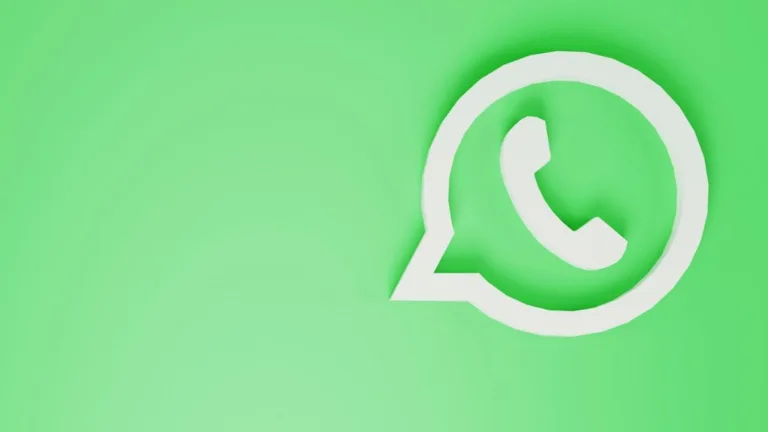 WhatsApp starts testing AR call effects and filters for iPhones: here's how it works