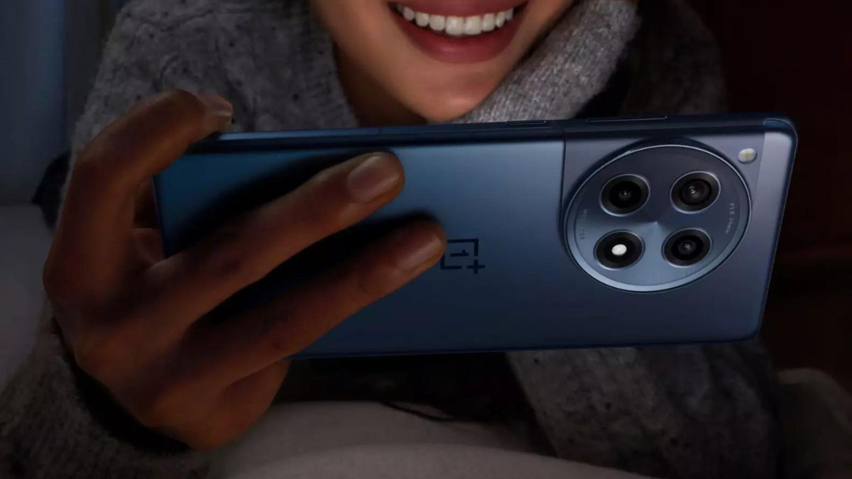 what's new over OnePlus 12 BOE X1 display