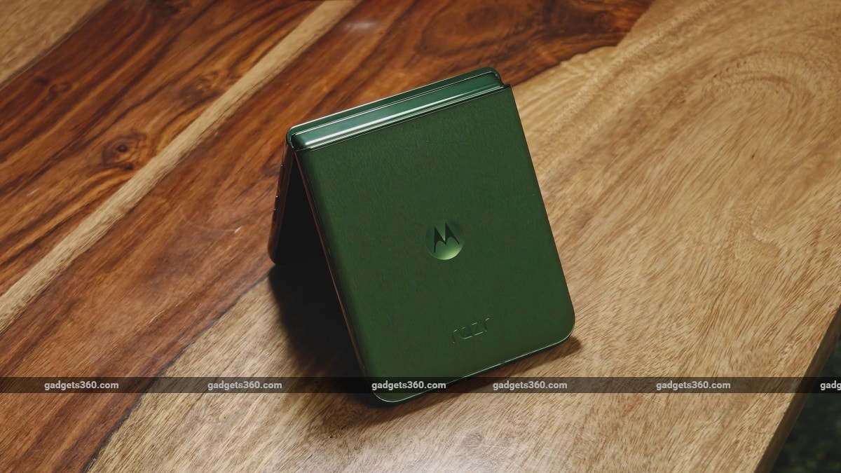 Motorola Razr 60 Ultra Leaked Render Shows Pink Colour Option; Reportedly Spotted on TENAA Site