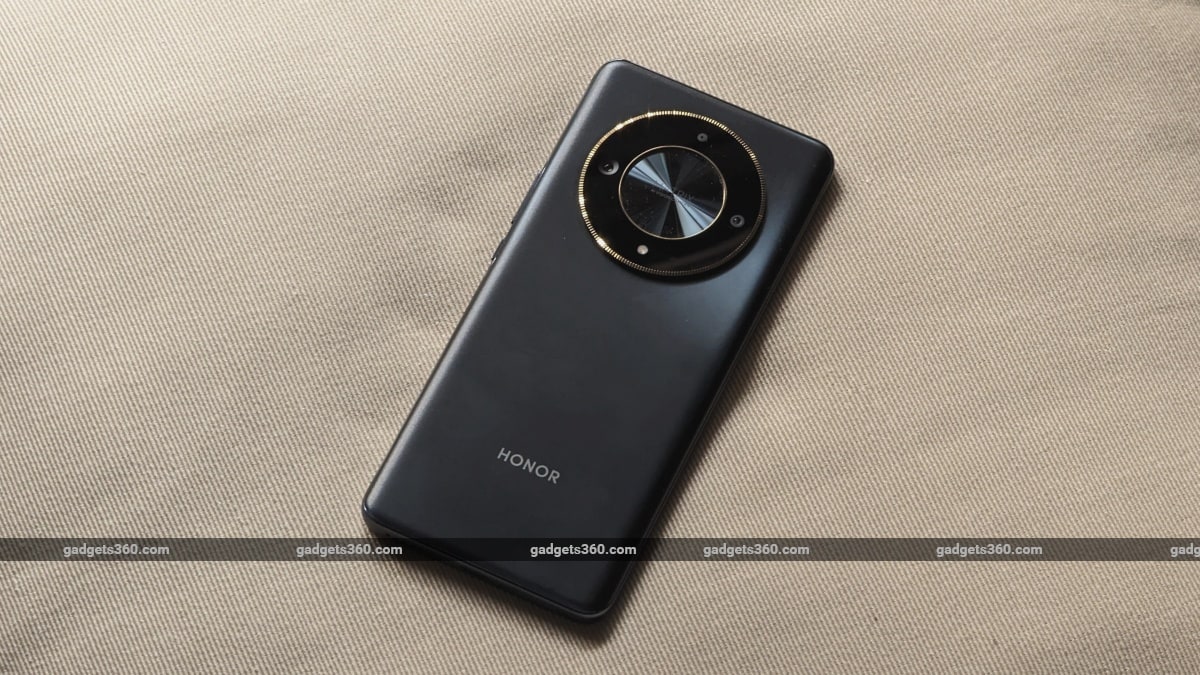 Honor May Launch a Mid-Range Smartphone With an 8,000mAh Battery
