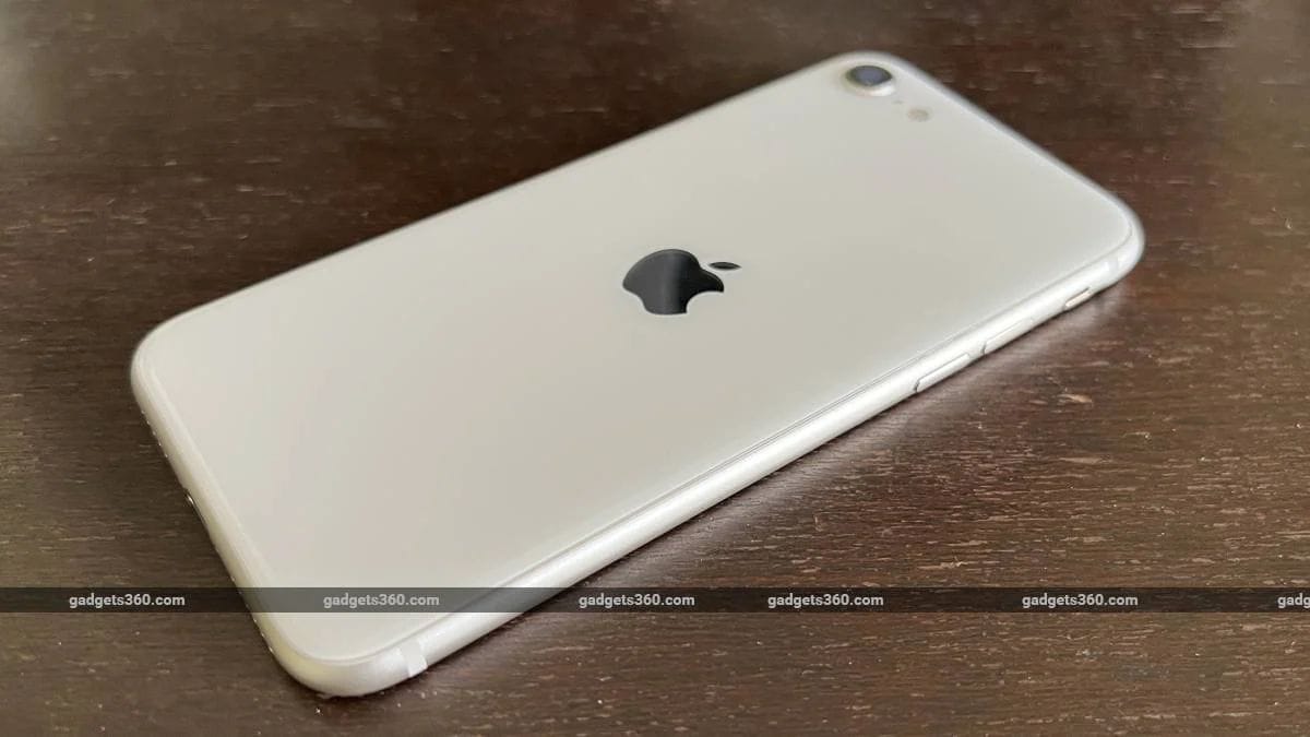 iPhone SE 4 Design Surfaces Online via Leaked Spigen Cover Listing