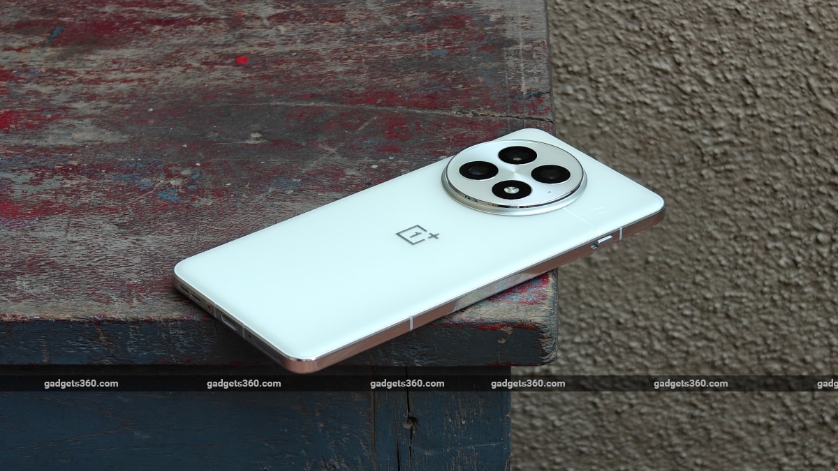 OnePlus 13T With Compact Form Factor Officially Teased to Launch Soon: Expected Specifications