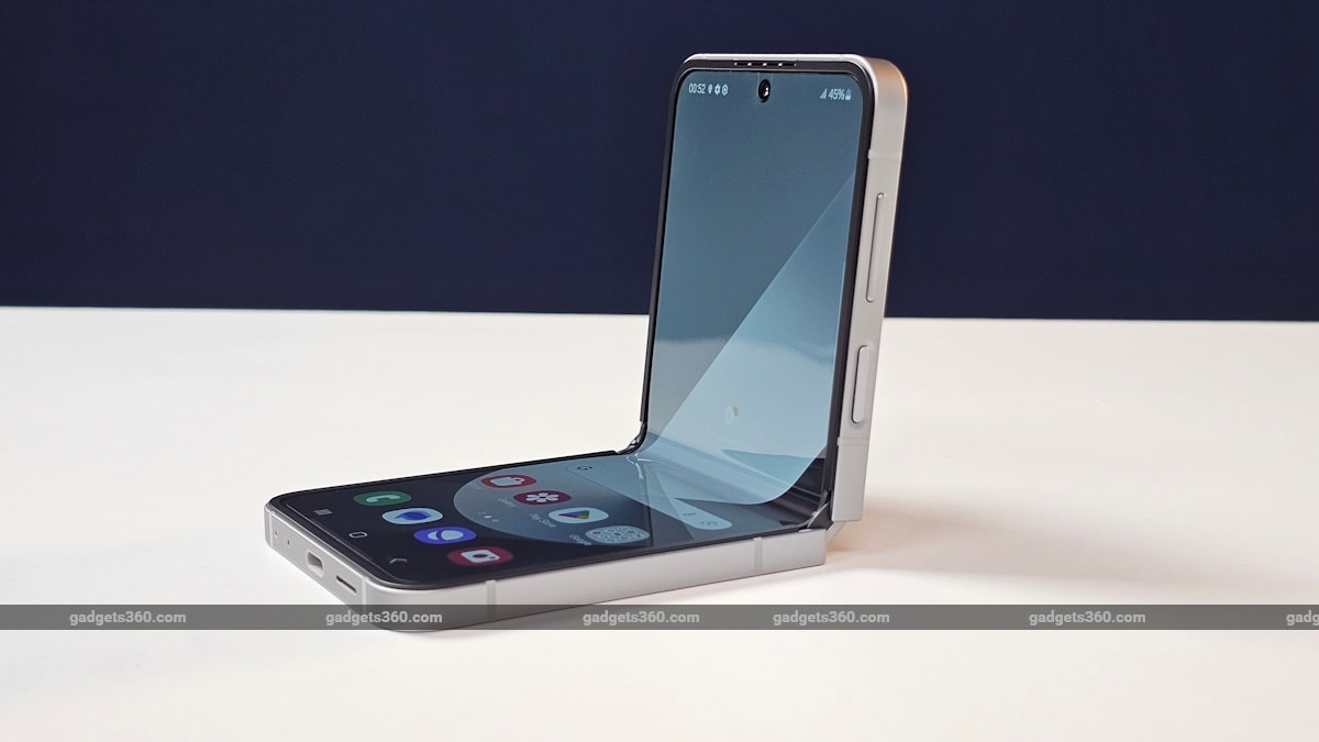 Samsung Galaxy Z Flip 7 Tipped to Launch in July With Exynos 2500 SoC