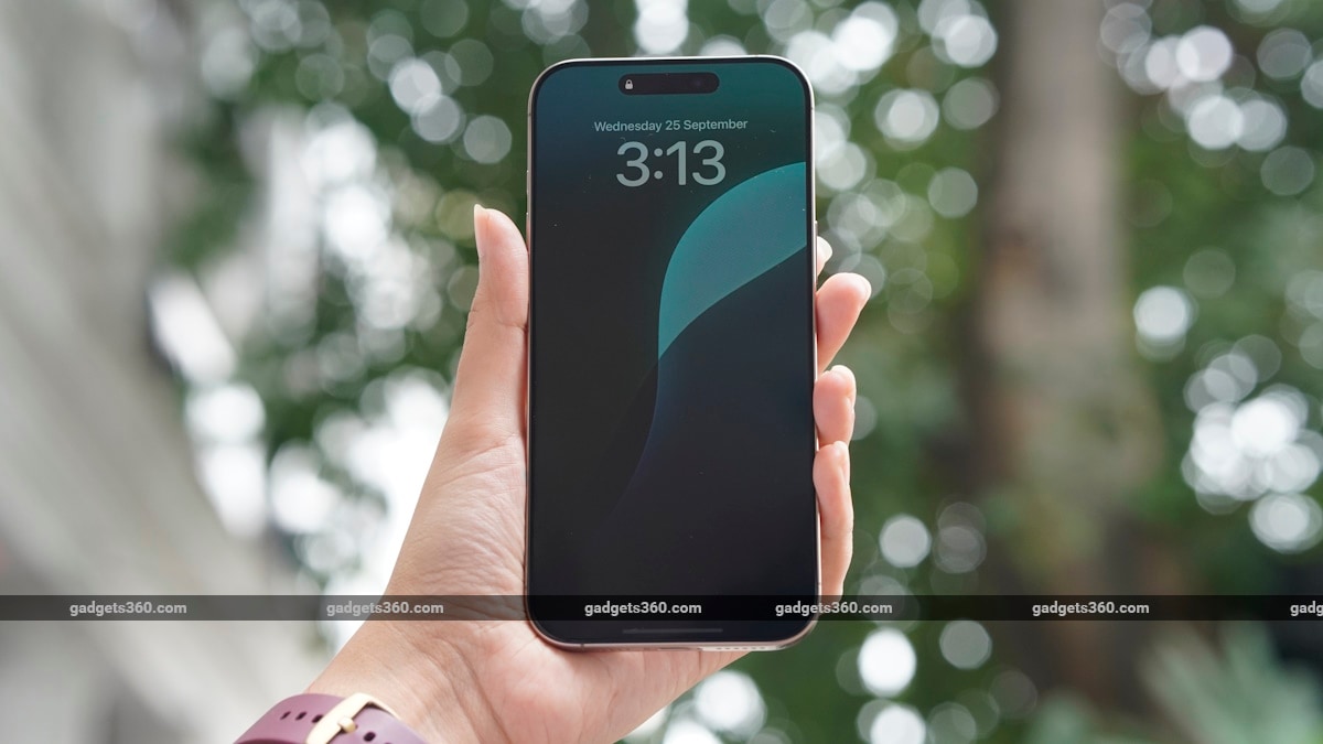 Apple Said to Be Testing Under-Display Face ID on iPhone 18 Pro, iPhone 18 Pro Max Models