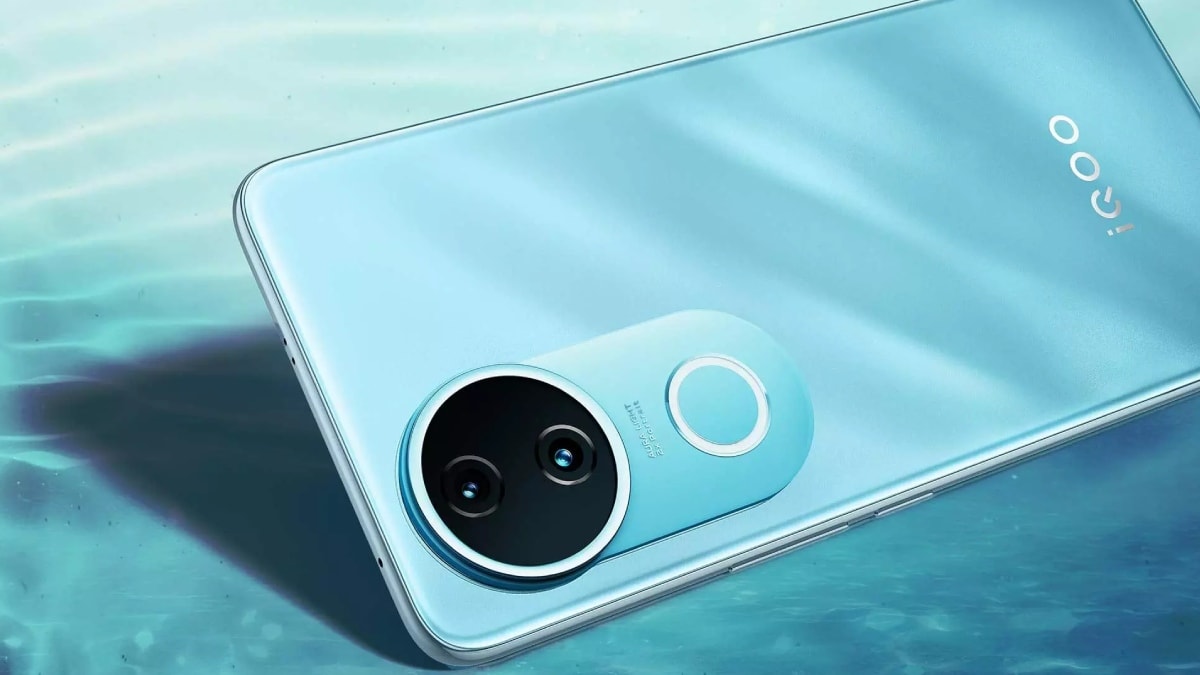 iQOO Z10R India Launch Teased; Listed on Geekbench With MediaTek Dimensity 7400 SoC