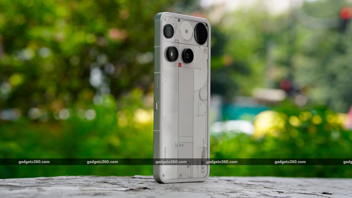 Nothing Phone 3 Review: Enters the Big League With a Big Price