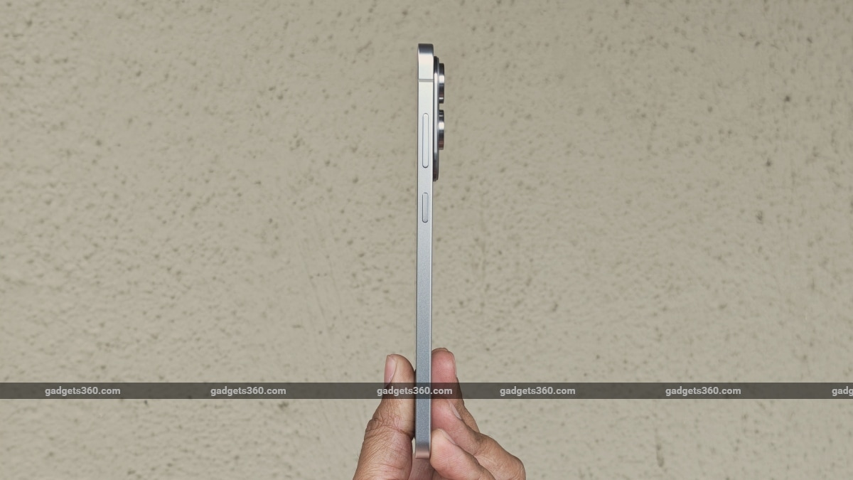 Samsung Galaxy S25 Edge Review: All Premium, Just Not Pro