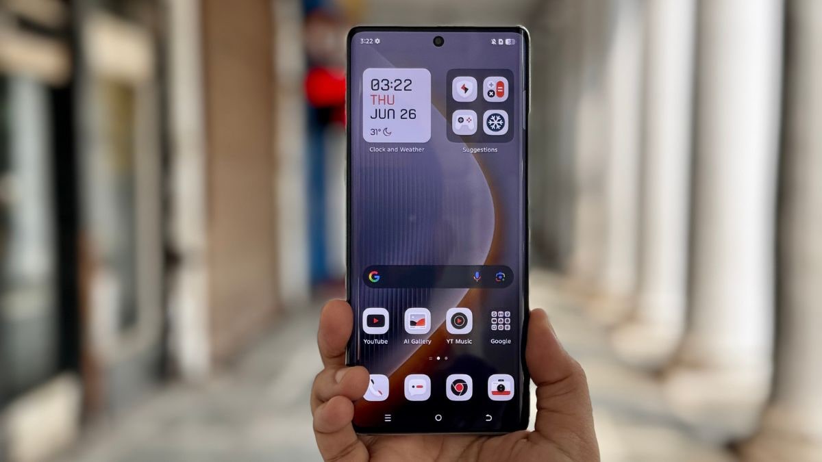 Top Curved Display Phones in India (July 2025): OnePlus 13, Motorola Edge 60 Pro, Vivo Y400 Pro 5G, and More